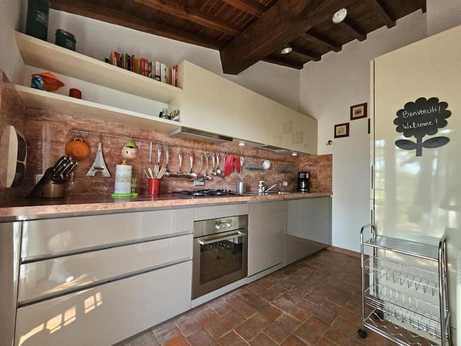Casina Rossa Apartment Tavarnuzze Bagian luar foto