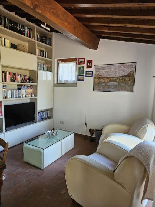 Casina Rossa Apartment Tavarnuzze Bagian luar foto